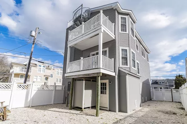 Long Beach Twp, NJ 08008,28 E 28th Street