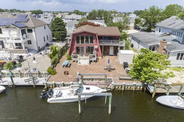 1047 Laurel Boulevard, Lanoka Harbor, NJ 08734