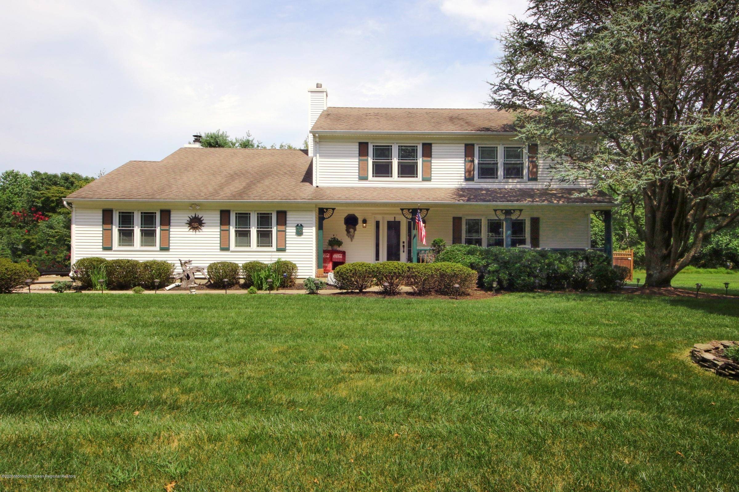 19 Green Meadow Boulevard, Middletown, NJ 07748