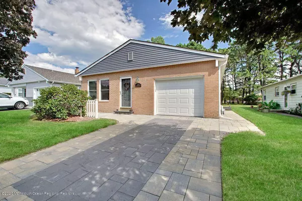 350 Costa Mesa Drive, Toms River, NJ 08757