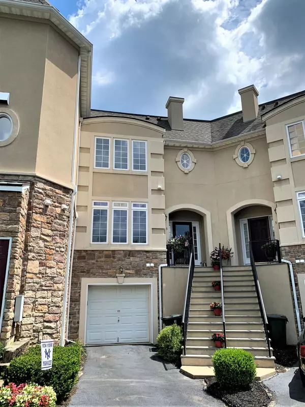 Aberdeen, NJ 07747,3 W Aspen Way