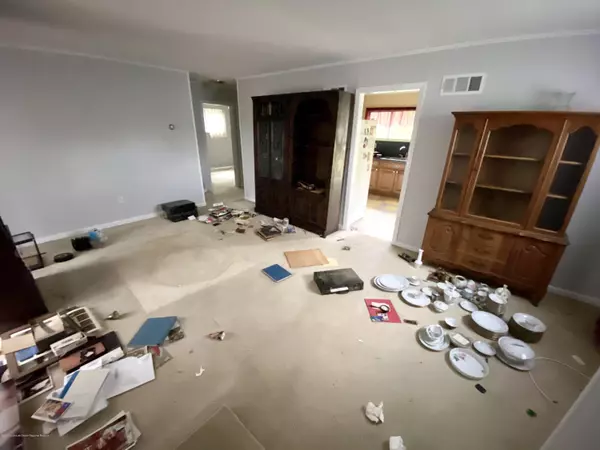 Matawan, NJ 07747,44 Amboy Road