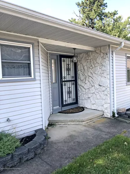 3 Carmacks Way, Toms River, NJ 08757