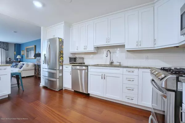 Monmouth Beach, NJ 07750,55 Ocean Avenue #2K