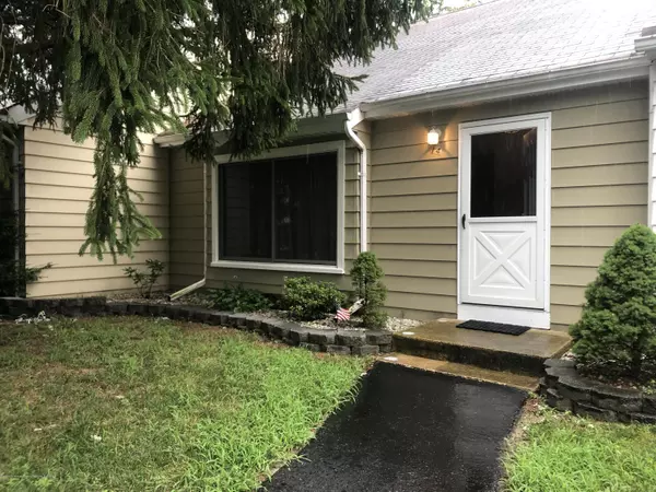 14 Dover Walk #14A, Toms River, NJ 08753