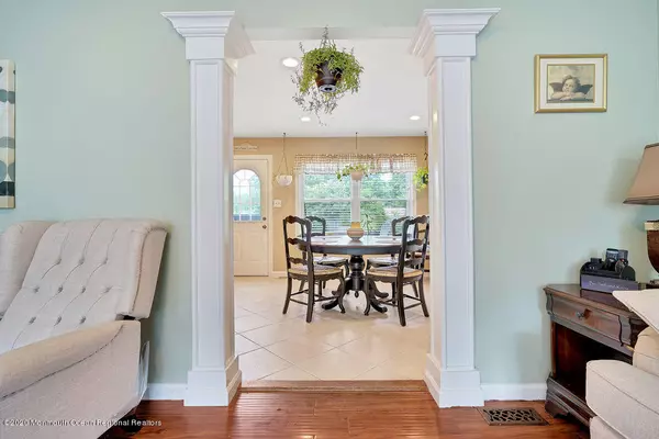 Manahawkin, NJ 08050,153 Stowaway Road