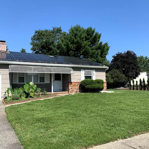 3 Langley Road, Toms River, NJ 08757