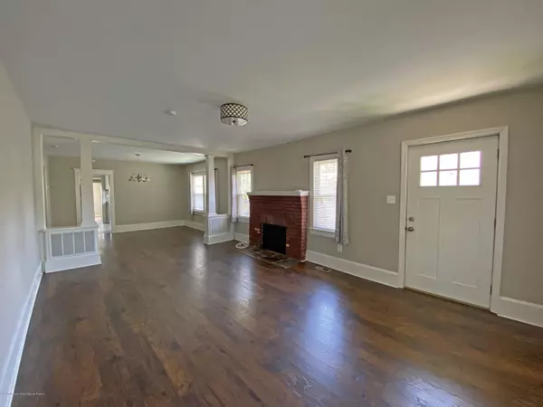 30 N Locust Avenue, West Long Branch, NJ 07764