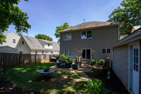 Rumson, NJ 07760,28 3rd Street