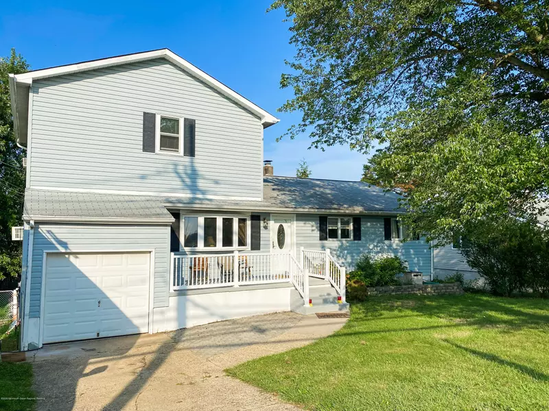 2076 Yardville Hamilton Squ Road, Hamilton, NJ 08690