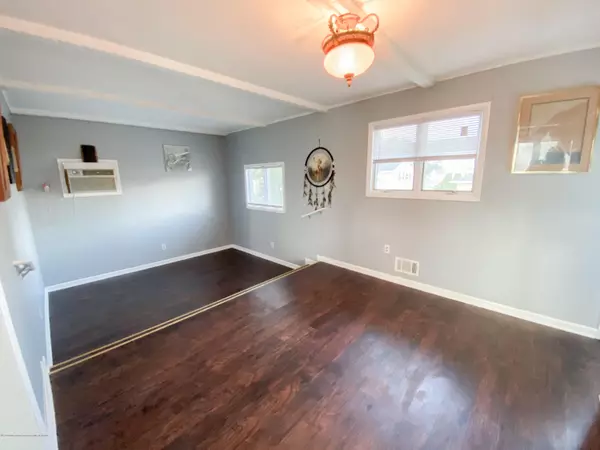 Hamilton, NJ 08690,2076 Yardville Hamilton Squ Road