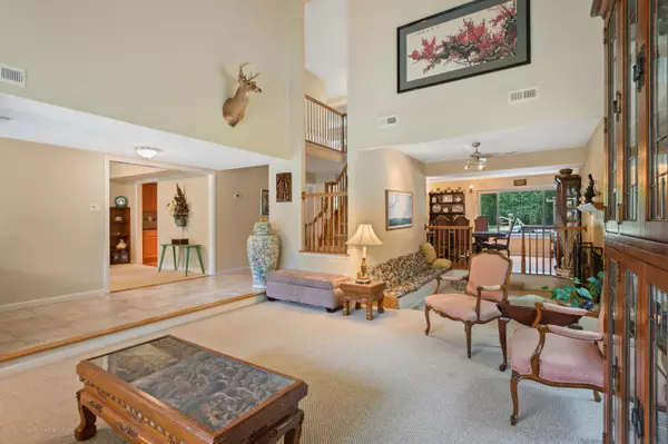 Matawan, NJ 07747,81 Onyx Place