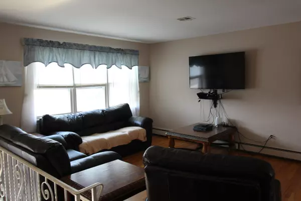 Point Pleasant Beach, NJ 08742,213 Arnold Avenue