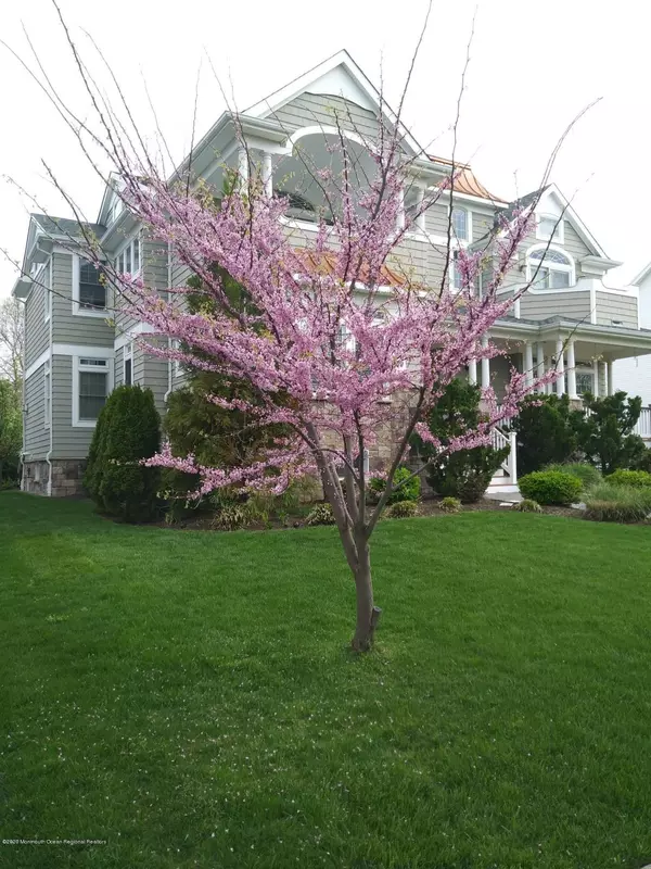 Spring Lake, NJ 07762,110 Pennsylvania Avenue