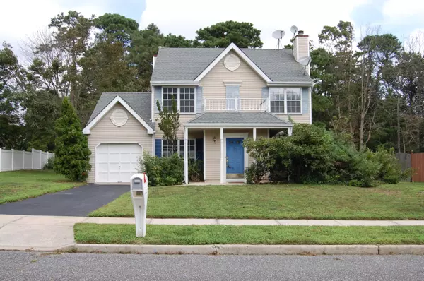 112 Spruce Circle N, Barnegat, NJ 08005