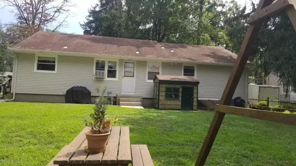 Matawan, NJ 07747,12 Wilson Avenue