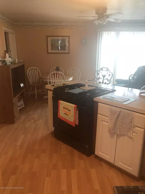 Seaside Heights, NJ 08751,60 Sheridan Avenue #C7