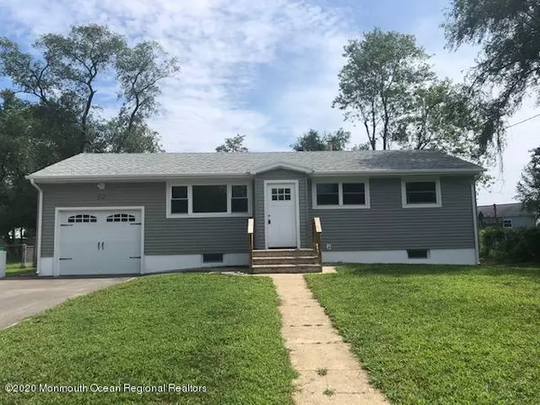 32 Citadel Avenue, Toms River, NJ 08757