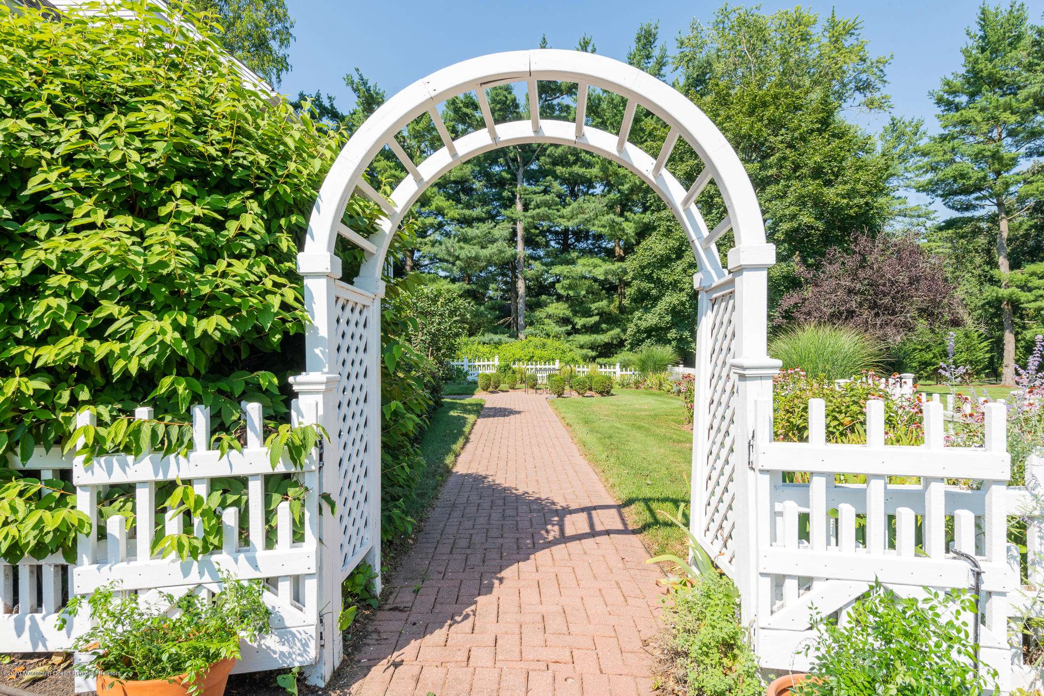 Colts Neck, NJ 07722,7 Pilgrim Way