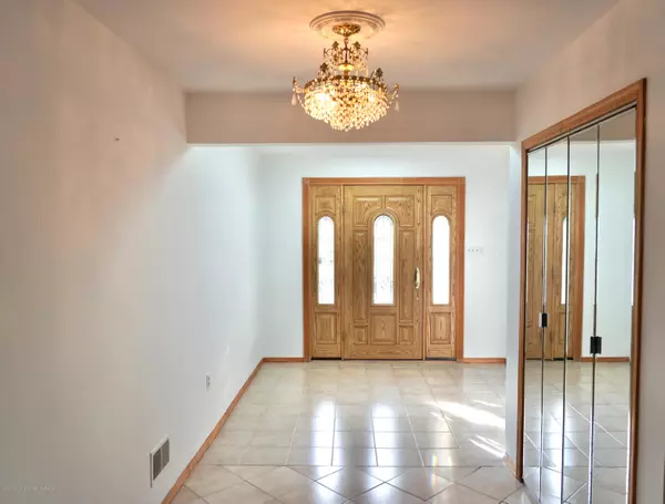 Millstone, NJ 08535,282 Sweetmans Lane