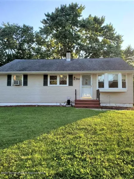 711 W Lawn, Neptune Township, NJ 07753