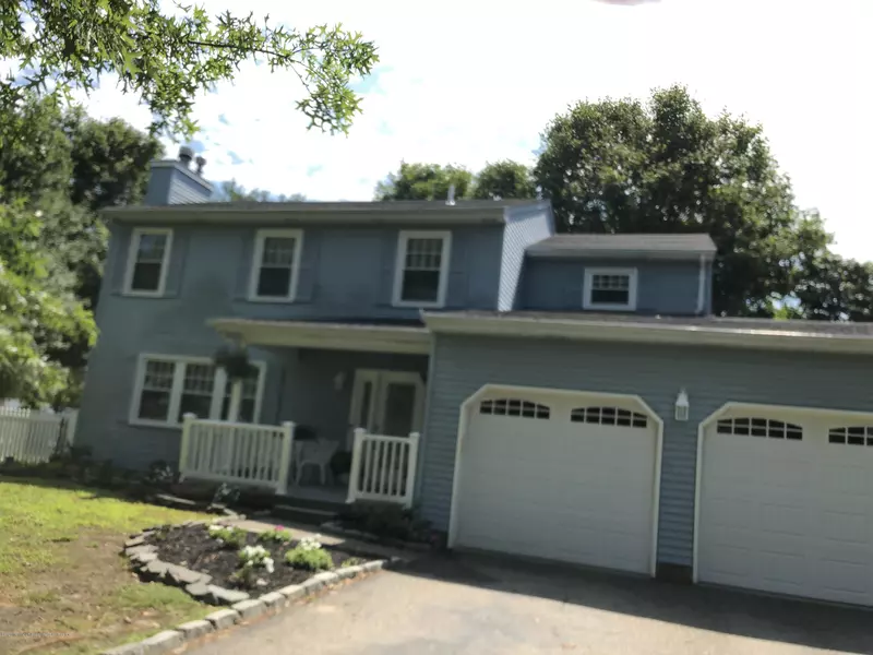 998 Grace Drive, Toms River, NJ 08753