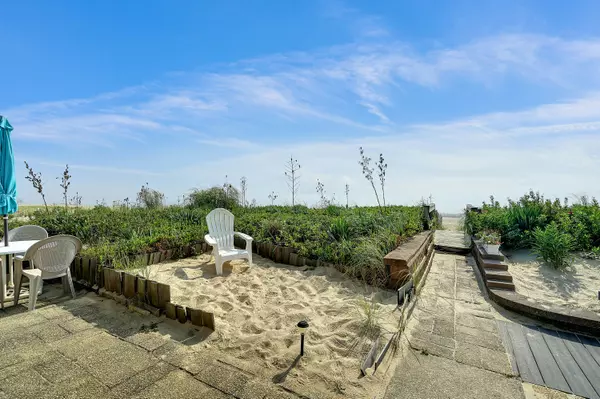 Manasquan, NJ 08736,43 Beach Front