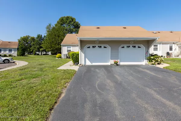 Freehold, NJ 07728,44 Piazza Correale #1000