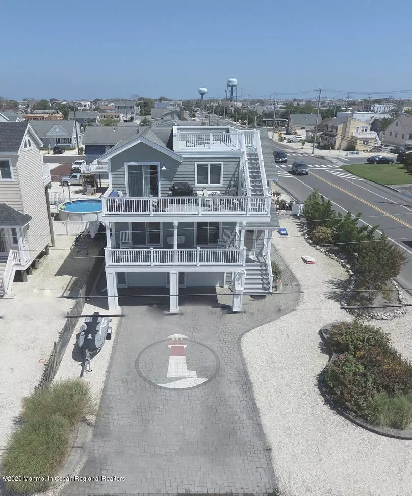 Surf City, NJ 08008,201 N 2nd Street