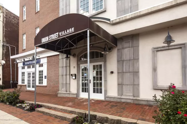 Red Bank, NJ 07701