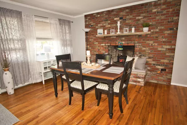 Lanoka Harbor, NJ 08734,304 Laurel Boulevard