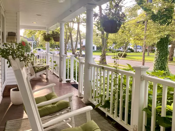 Little Silver, NJ 07739,55 Rumson Place