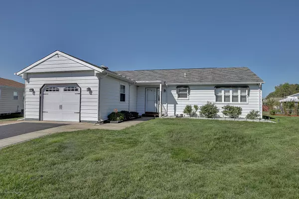 Toms River, NJ 08757,18 La Combe Terrace