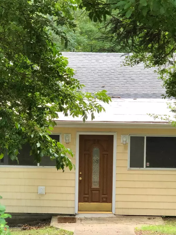 Highlands, NJ 07732,18 Bay Street