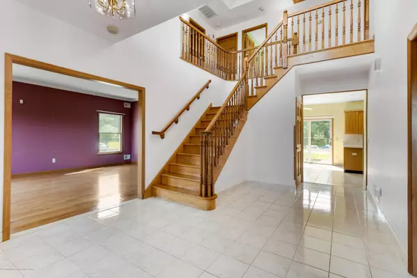 Millstone, NJ 08535,8 Holdman Place