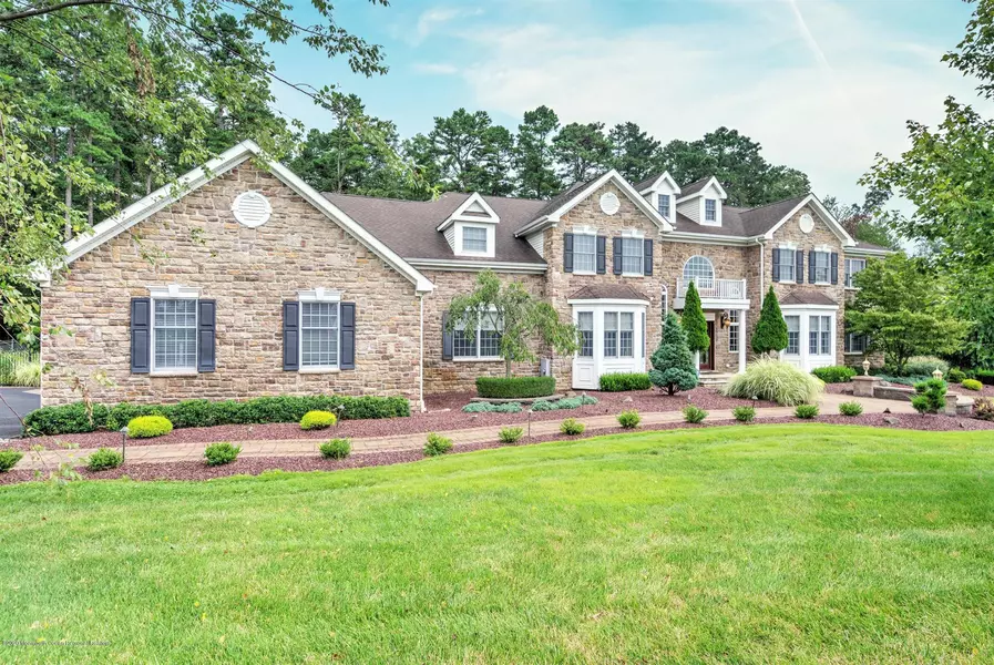 5 Veronica Court, New Egypt, NJ 08533