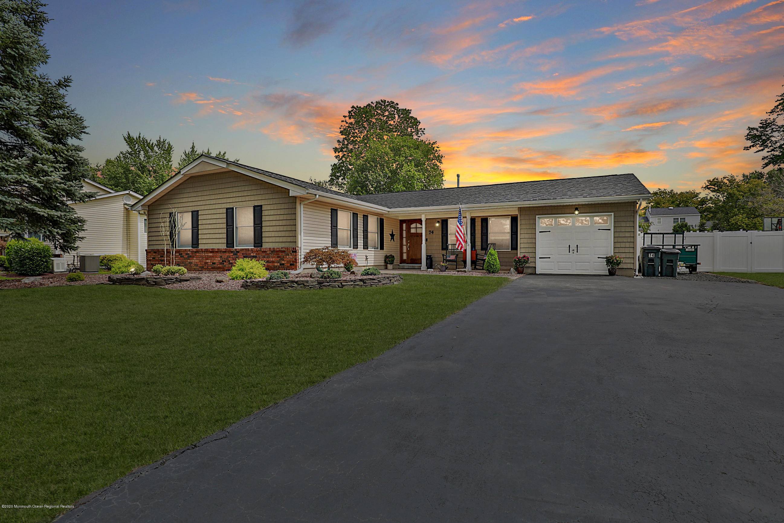 74 Stratford Drive, Manalapan, NJ 07726
