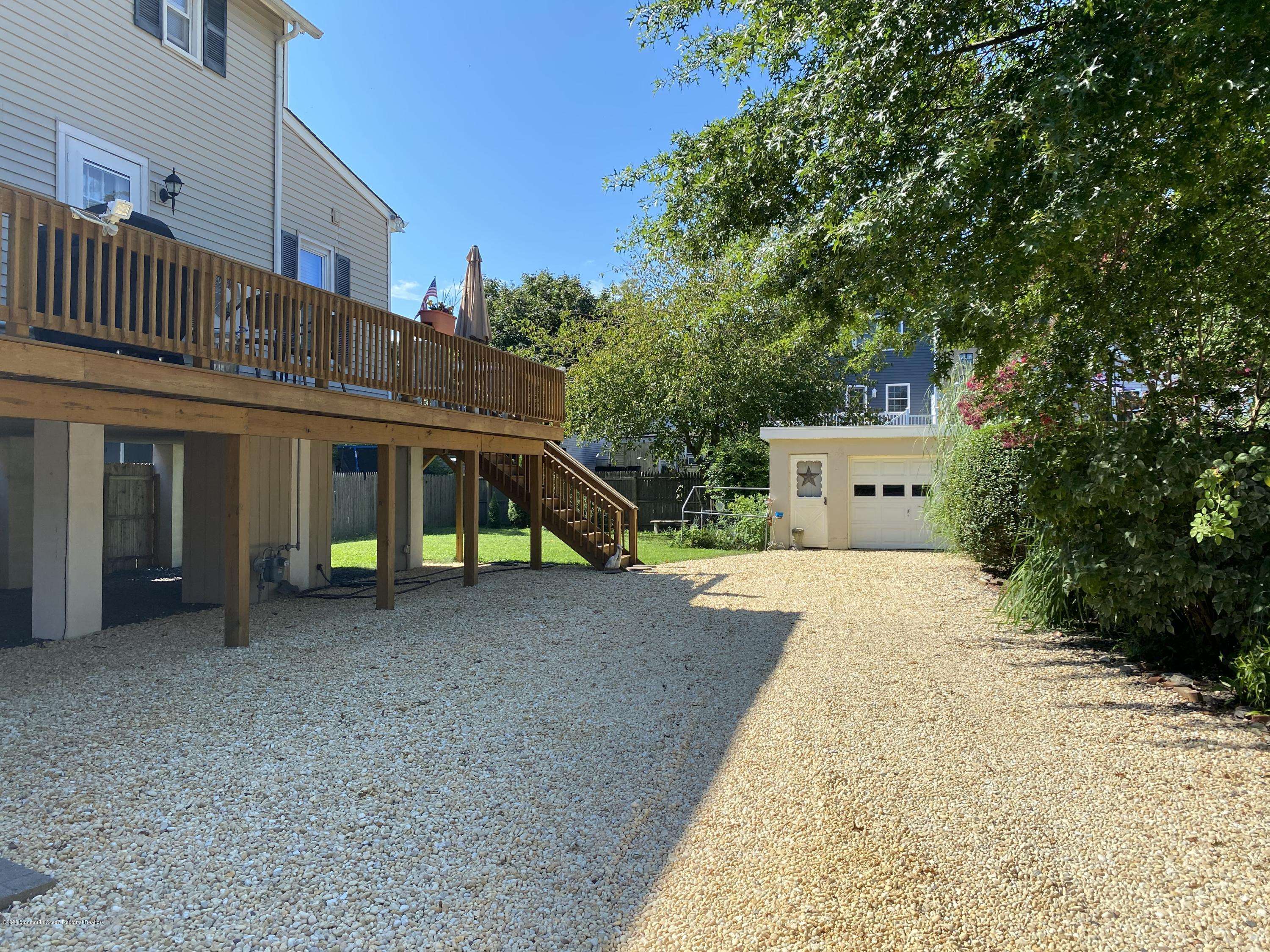 Highlands, NJ 07732,215 Bay Avenue