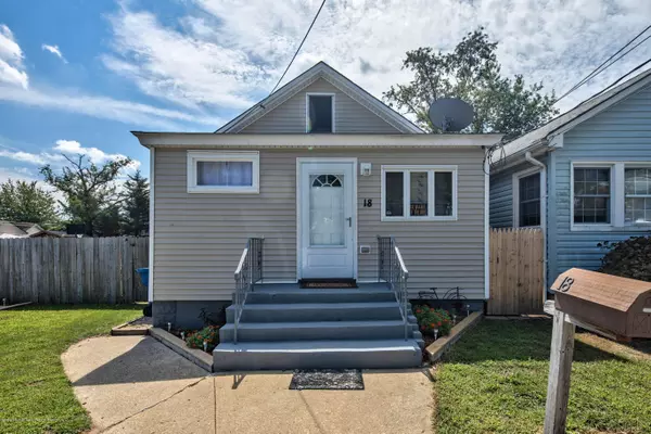 18 Taylor Avenue, North Middletown, NJ 07748