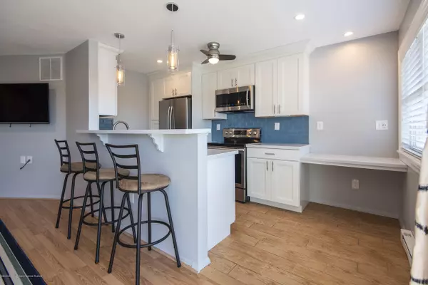 5 Ocean Avenue #9B, Belmar, NJ 07719