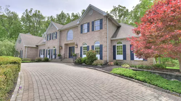 Millstone, NJ 08510,15 Molsbury Lane