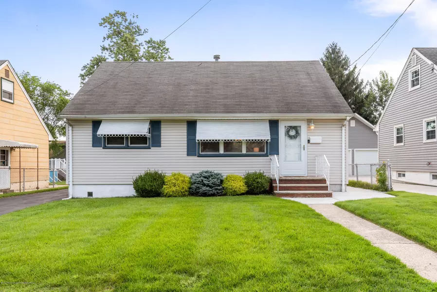 8 Kathleen Place, South Amboy, NJ 08879