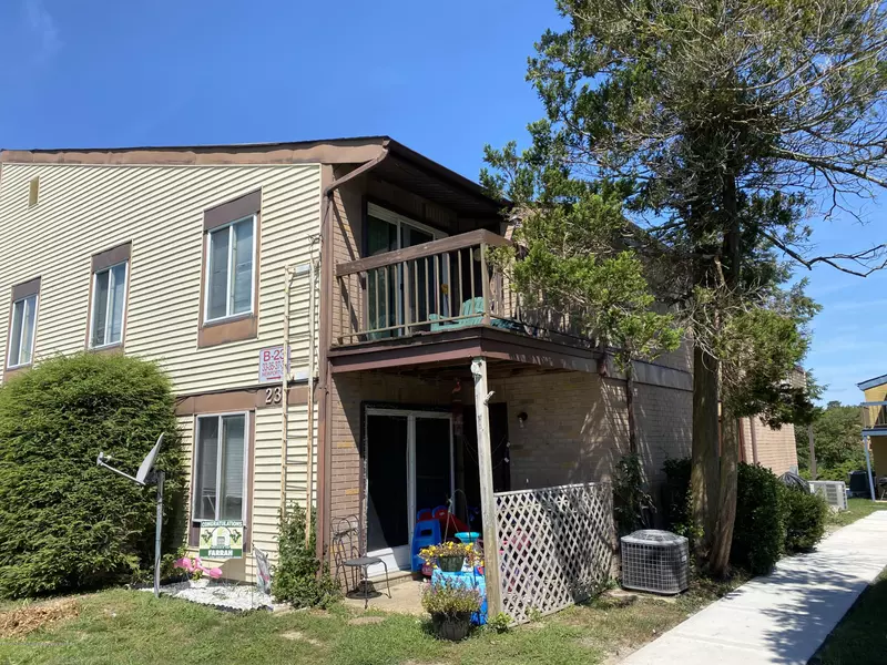 33 Newport Court #253, Brick, NJ 08724