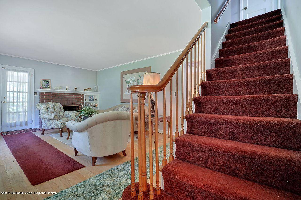 Oakhurst, NJ 07755,215 Pinecrest Road