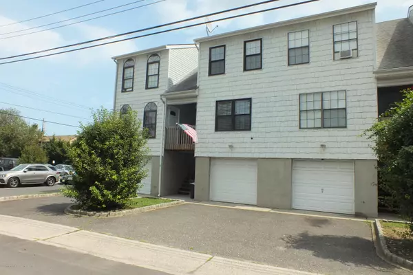 Highlands, NJ 07732,20 Cedar Street #2