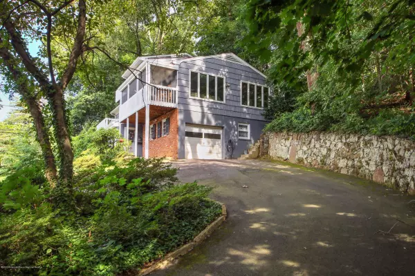 Atlantic Highlands, NJ 07716,123 Ocean Boulevard