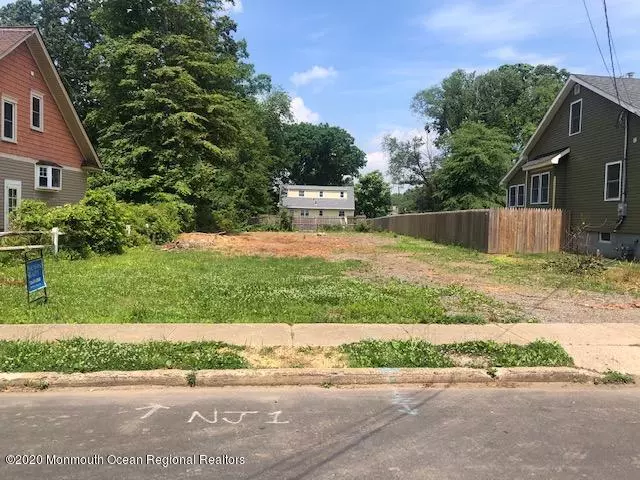 88 Woodland Avenue, Ewing, NJ 08638