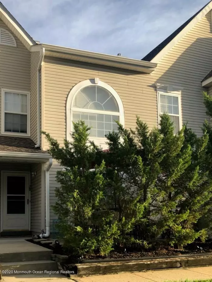 Tinton Falls, NJ 07712,28 Phoenix Court