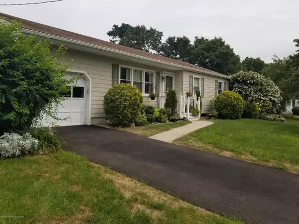 543 Michigan Avenue, Brick, NJ 08724