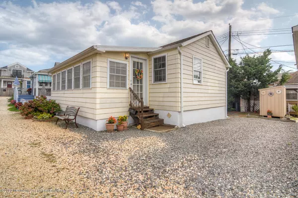 Point Pleasant Beach, NJ 08742,6 Pilgrim Pathway